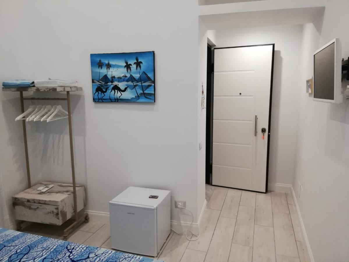 Casa Terry Bed & Breakfast Napoli Bagian luar foto
